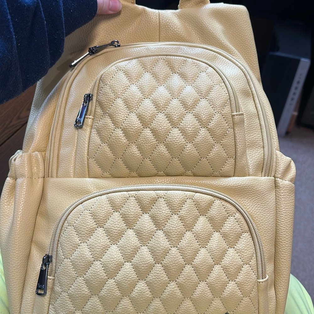 Hatchback Classic VL Backpack-buttercup